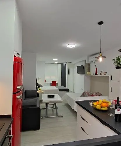 Loft A La Verita River,parking Free,direct Access ,sin Escalones דירה קורדובה